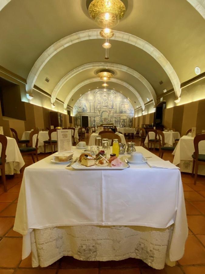 Parador De Trujillo Esterno foto