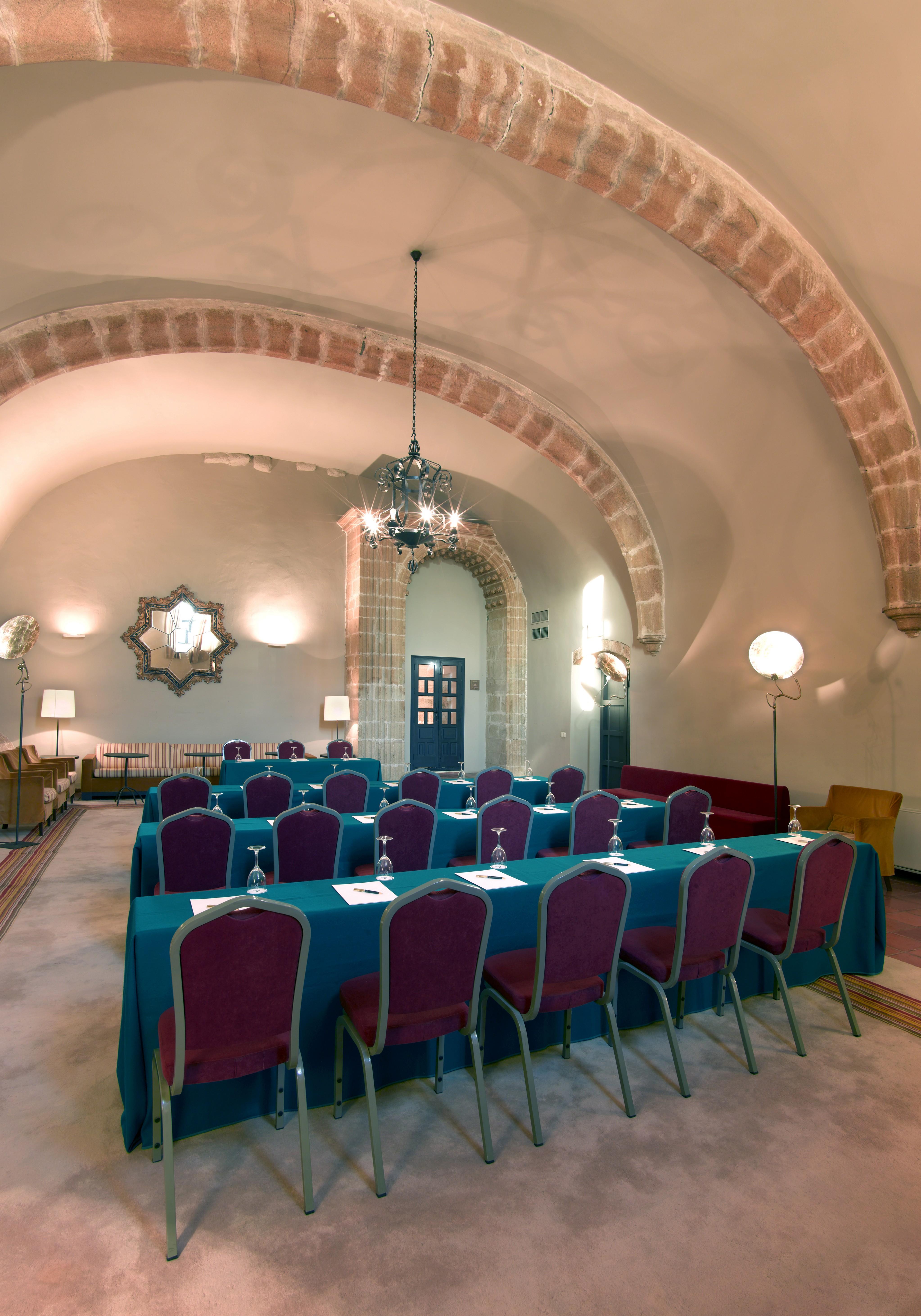 Parador De Trujillo Esterno foto