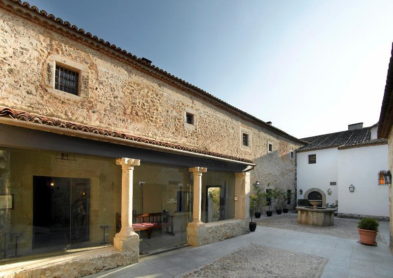 Parador De Trujillo Esterno foto